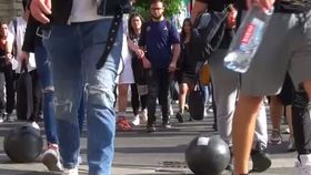 VIDEO Profesor sau covrigar? Salariile din România stârnesc controverse și dezbateri aprinse